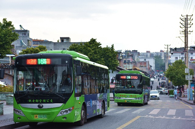 赶紧乘公交打卡老城区留下西昌古城的最后一抹记忆